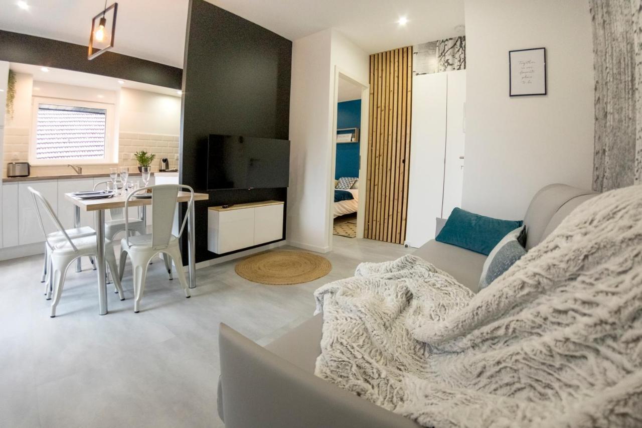 Appart-Hotel N 4 Calme Avec Terrasse, Wi-Fi Haut Debit, Petit-Dejeuner, Room-Service Et Parking Prive Chouzelot Экстерьер фото