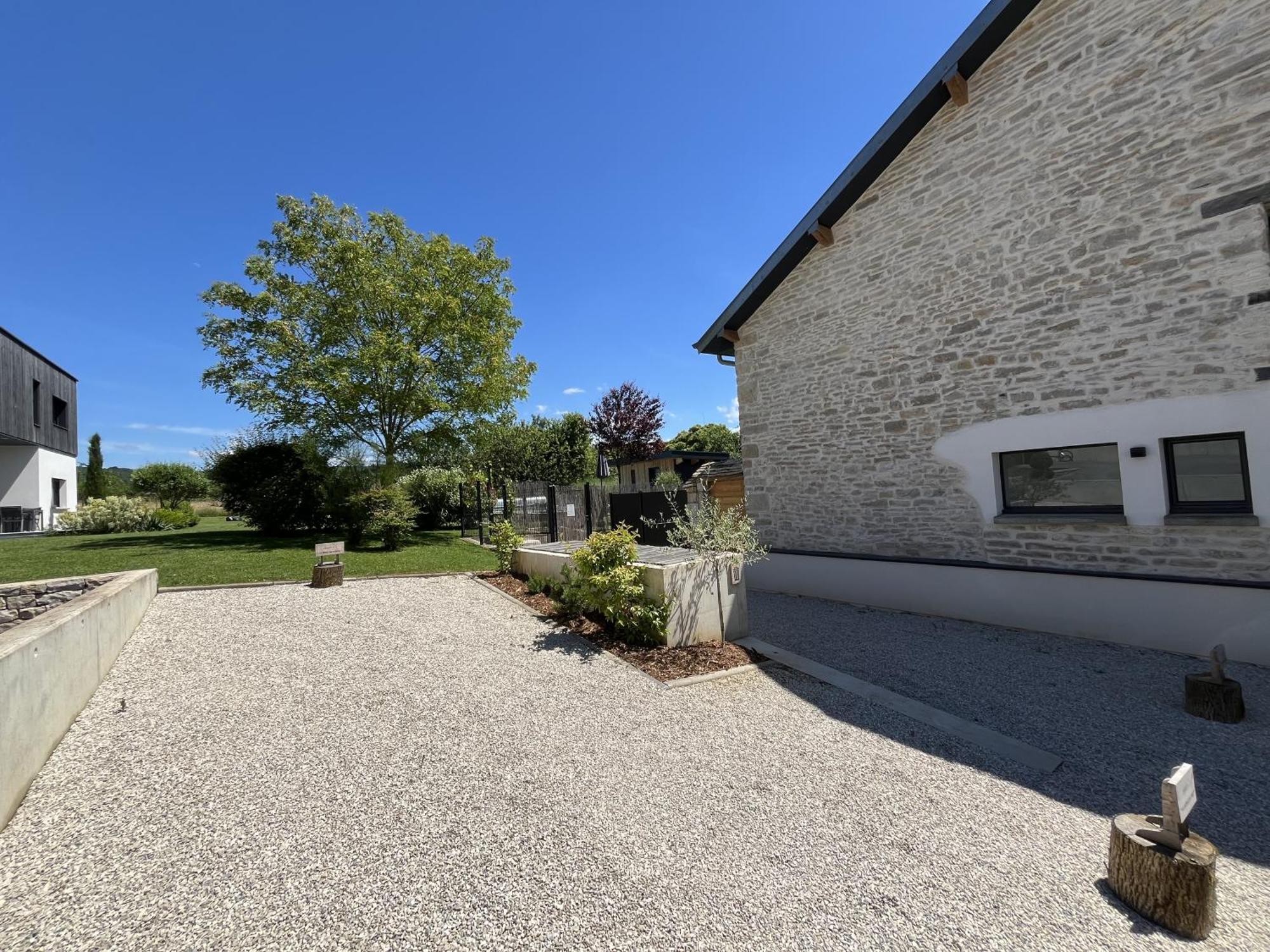 Appart-Hotel N 4 Calme Avec Terrasse, Wi-Fi Haut Debit, Petit-Dejeuner, Room-Service Et Parking Prive Chouzelot Экстерьер фото